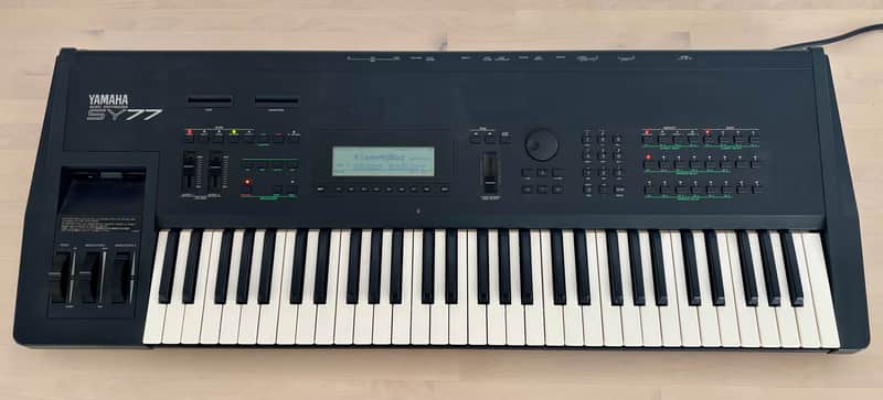 Yamaha SY77 Synthesizer
