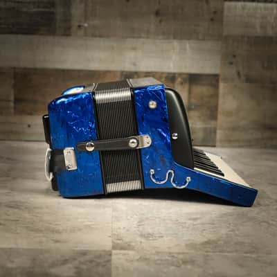 Hohner Bravo II 48 Accordion - Pearl Blue (BR48BLUE) image 2