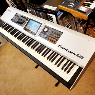 MUST SEE!!! ROLAND FANTOM G8 FULLY INSPECTED/SERVICED AND IN AMAZING CONDITION! image 5