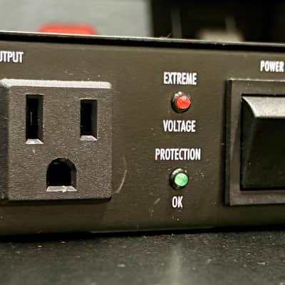 Furman AC-215a Compact Power Conditioner image 2