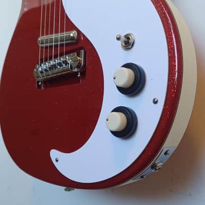 Danelectro 59M NOS+ - 60th Anniversary - Red Metalflake - 2019 - Present - Gloss image 10