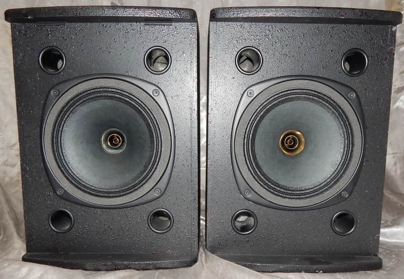 Tannoy V8 monitor speakers image 1