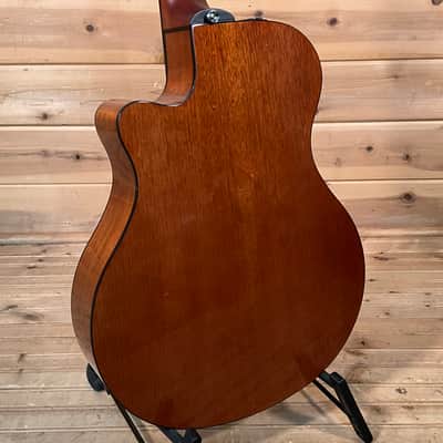 Yamaha NTX1 Acoustic-Electric Classical Guitar - Natural image 4