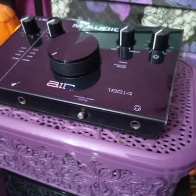 M-Audio AIR 192|4 USB Audio Interface 2019 - 2020 - Black image 2