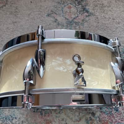 Vintage 1956 Sonor 12" Tonika Script Teardrop pearl pearloid white Snare drum Jazz fusion image 3