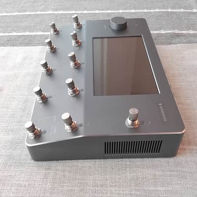 Neural DSP Quad Cortex, boxed image 6
