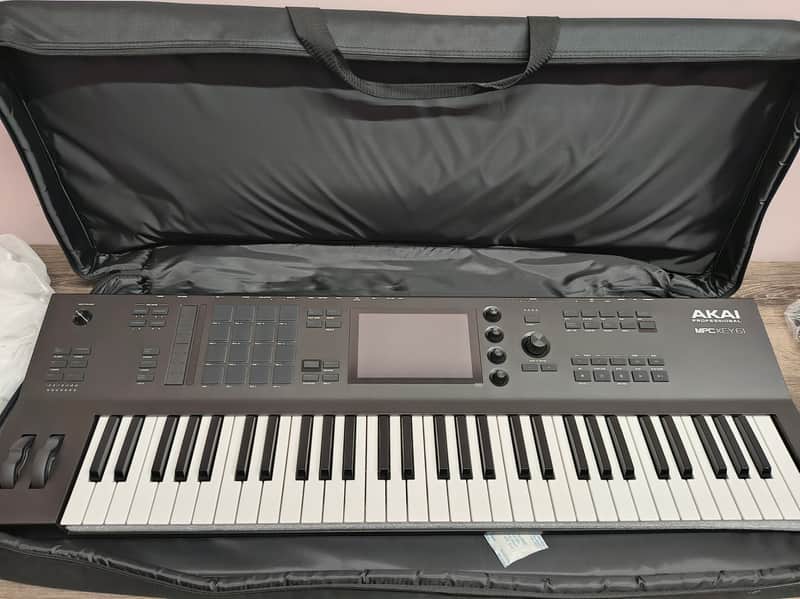 Akai MPC Key 61 Standalone Workstation Synthesizer 2022 - Present - Black image 1