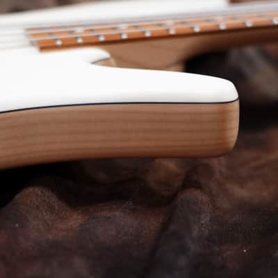 Fodera Monarch 4 Standard P image 9