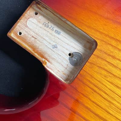 USA G&L L-2000 Left Handed 1998 - Cherry Sunburst image 6