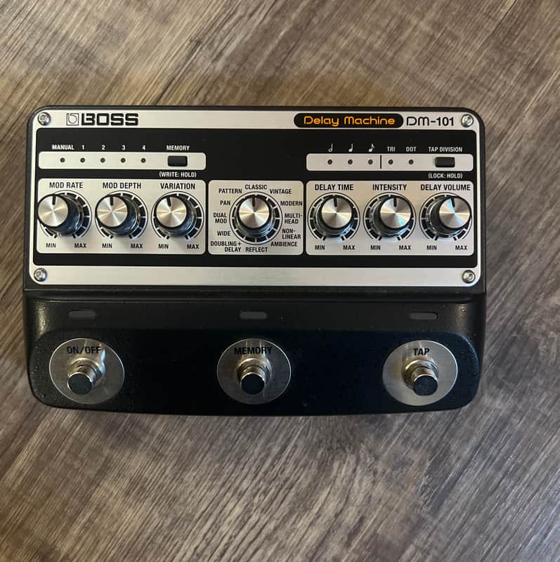 Boss DM-101 Delay Machine