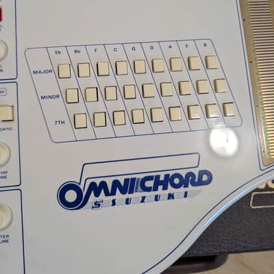 Suzuki OM-27 Omnichord 1981 - Ivory image 5