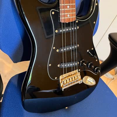 Tokai Stratocaster TST80 Goldstar Japan 1984 image 2