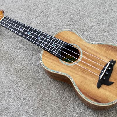 Big Island Ukulele Co. Solid Koa Deluxe Soprano Abalone Inlay KX-SPG W/ Carrying Case image 2