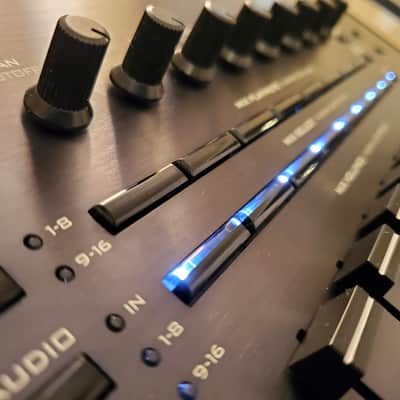 MUST SEE!!! KORG KRONOS 61 FULLY INSPECTED/SERVICED AND IN AMAZING CONDITION! image 12