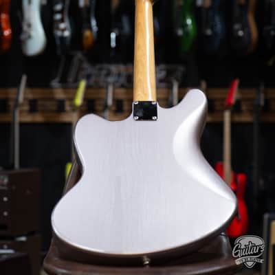 Bilt Relevator Baritone LS Guitar w/ Gigbag - Heather Mist Satin image 5