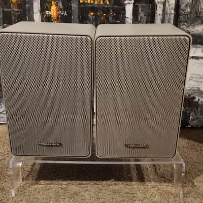 Realistic Realistic Minimus 11 two-way bookshelf speaker 90s - Grey metal image 1