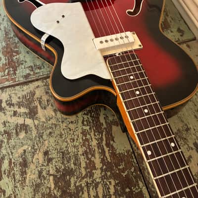 1965 - 1967 Eko Model 200 - OHSC - Very Nice image 1