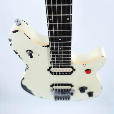 EVH Limited Edition Wolfgang Special Striped Series Guitar w/ Gig Bag - Distressed Ivory image 7