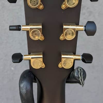 Breedlove Artista Pro Series Concerto CE Acoustic Electric Guitar, Burnt Amber image 5