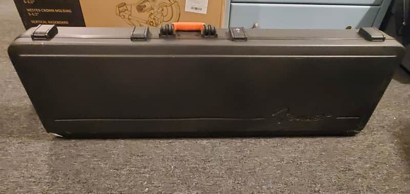 Fender Jaguar/Jazz Bass Case 2015 - black plastic image 1