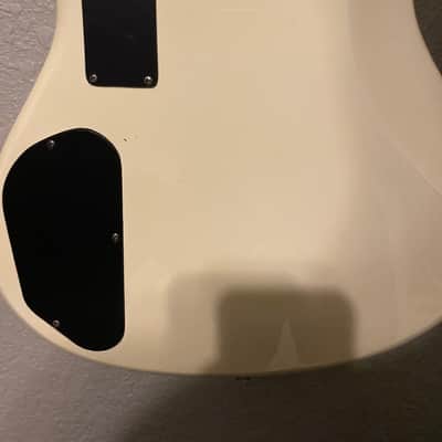 AriaPro 2 The Cat Bass 1981 - Gloss White image 7