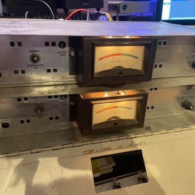 CBS Laboratories 411 Volumax stereo compressor limiter image 3