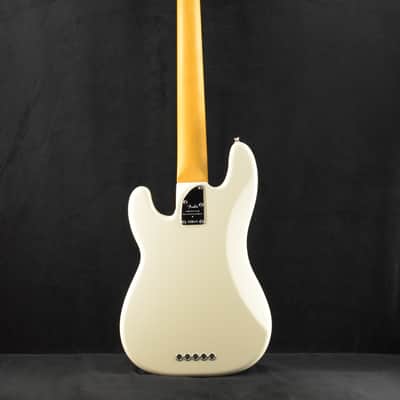 Fender American Professional II Precision Bass V Rosewood Fingerboard Olympic White image 8