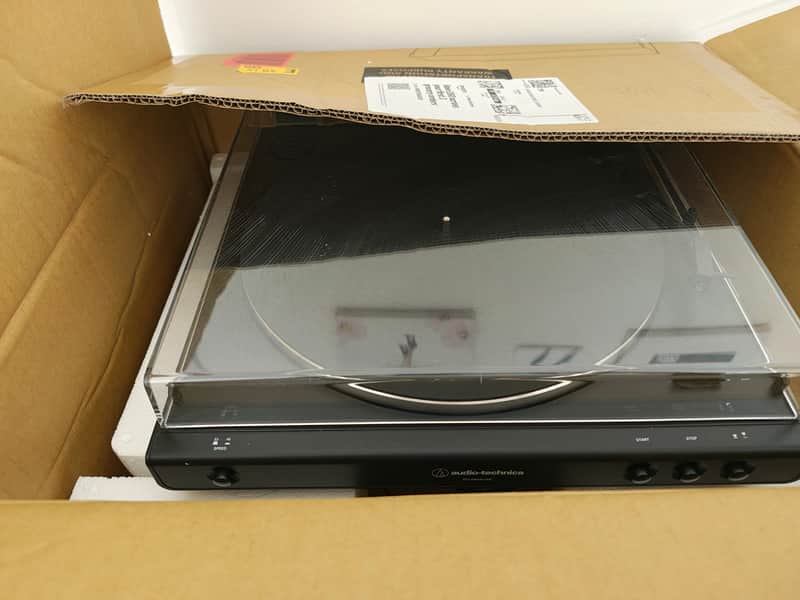 Audio-Technica AT-LP60X-BK Automatic Belt Drive Turntable 2019 - Present - Black