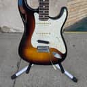 Fender Deluxe Roadhouse Stratocaster w/Rosewood Fretboard 2014 - 3 Tone Sunburst