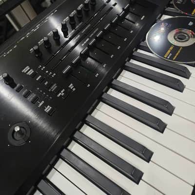 Korg KRONOS 2 88-Key Digital Synthesizer Workstation Used image 4