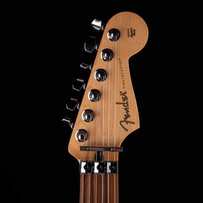Used 2020 Fender Player Stratocaster HSS Floyd Rose 3-Tone Sunburst with Gig Bag image 9