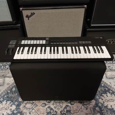 Novation Launchkey 49 MKIII MIDI Keyboard Controller image 2