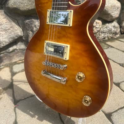 Dean EVO - Amber burst Quilted Maple top image 1