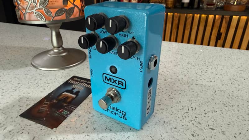 MXR Analog Chorus Guitar Effects Pedal Blue – Stereo Analog Modulation image 1