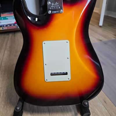 Fender American Ultra Stratocaster HSS with Rosewood Fretboard 2019 - Present - Ultraburst image 11