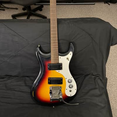 Vintage 1967 Mosrite Mark V Electric Guitar - The Ventures - All Original image 3