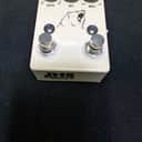 JHS Kodiak Tremolo Pedal with Tap Tempo
