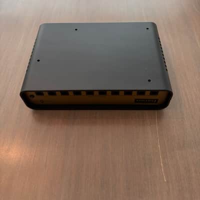 Friedman Power Grid 10 Power Supply - Black with Gold | Reverb