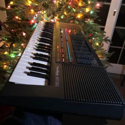 Casio MT-260 Vintage 1988 49-Key PCM Synthesizer w/ Midi In & Midi Out- Black
