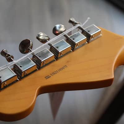 FENDER "American Professional Classic Stratocaster Fade Firemist Gold" GIGBAG, 3, 46 KG image 12