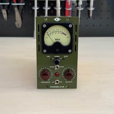 Acme Opticom XLA-500 2010s - Green image 1