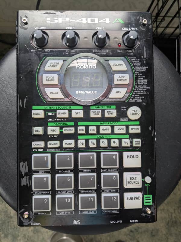 Roland SP-404A Linear Wave Sampler