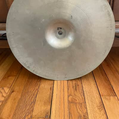 Ludwig Standard/Paiste 14" crash cymbal crash 870 grams 1960's - silver/nickel image 2