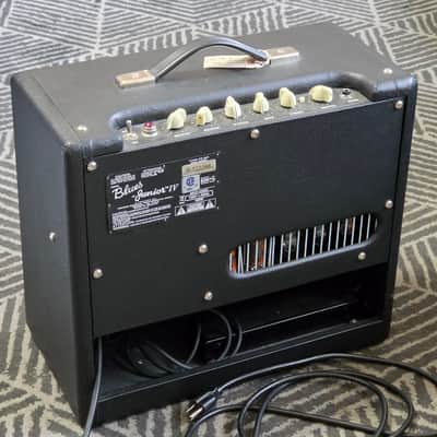 Fender Blues Junior IV 15-Watt 1x12" Guitar Combo 2018 - Present - Black image 3