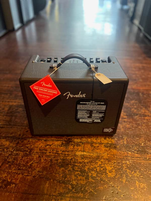 Fender Acoustic Junior GO 2-Channel 100-Watt 1x8" Battery-Powered Acoustic Guitar Combo