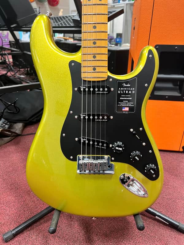 Fender American Ultra II Stratocaster with Maple Fretboard 2024 - Present ***in store demo - Solar Flare image 1