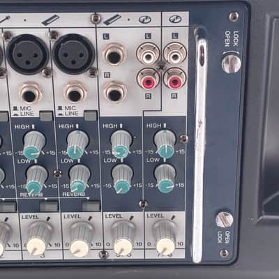 Yamaha - Stagepas 300 - 300W - Portable PA system - Active speaker - w/ integrated mixer image 9