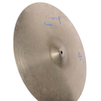 Avanti 18" Thin Crash Cymbal Used image 3