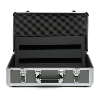 New Pedaltrain Metro 16 Guitar Effects Pedal Board with Hard Case image 2