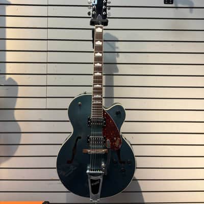 Gretsch G2420T Streamliner Hollow Body with Laurel Fretboard, Bigsby image 3